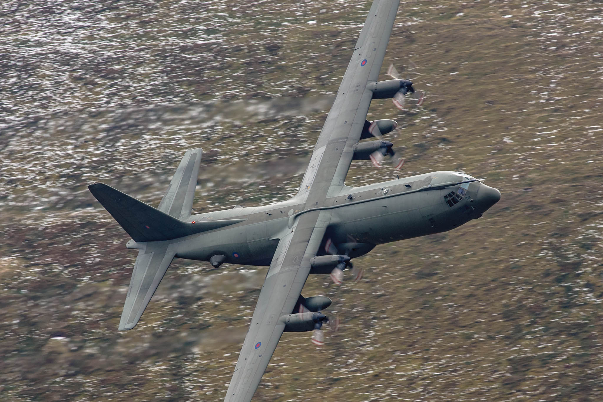 Aviation Photography low level flying