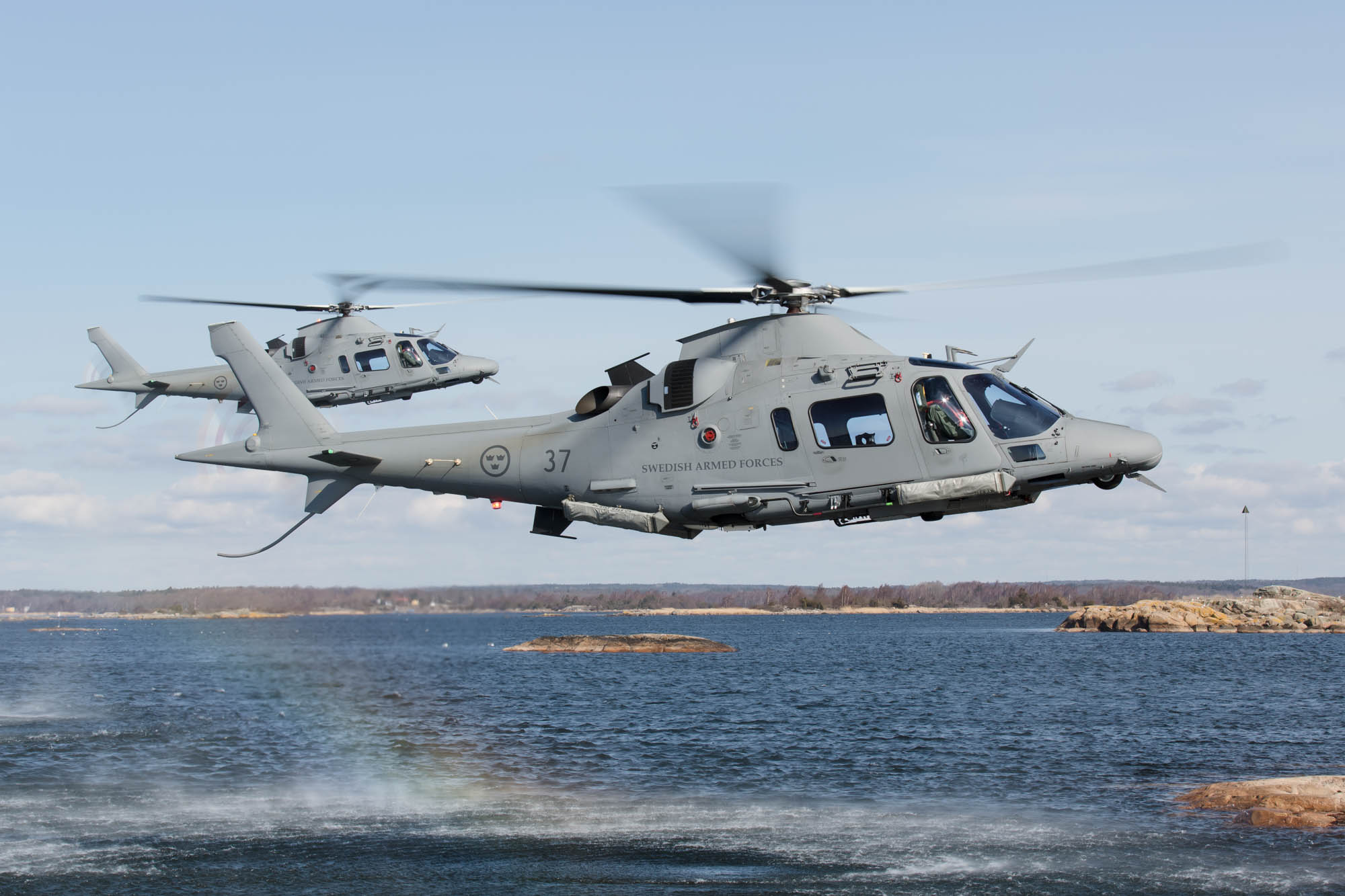 Image 131_5466w8+ Swedish Armed Forces 3 HkpSkv Agusta 109