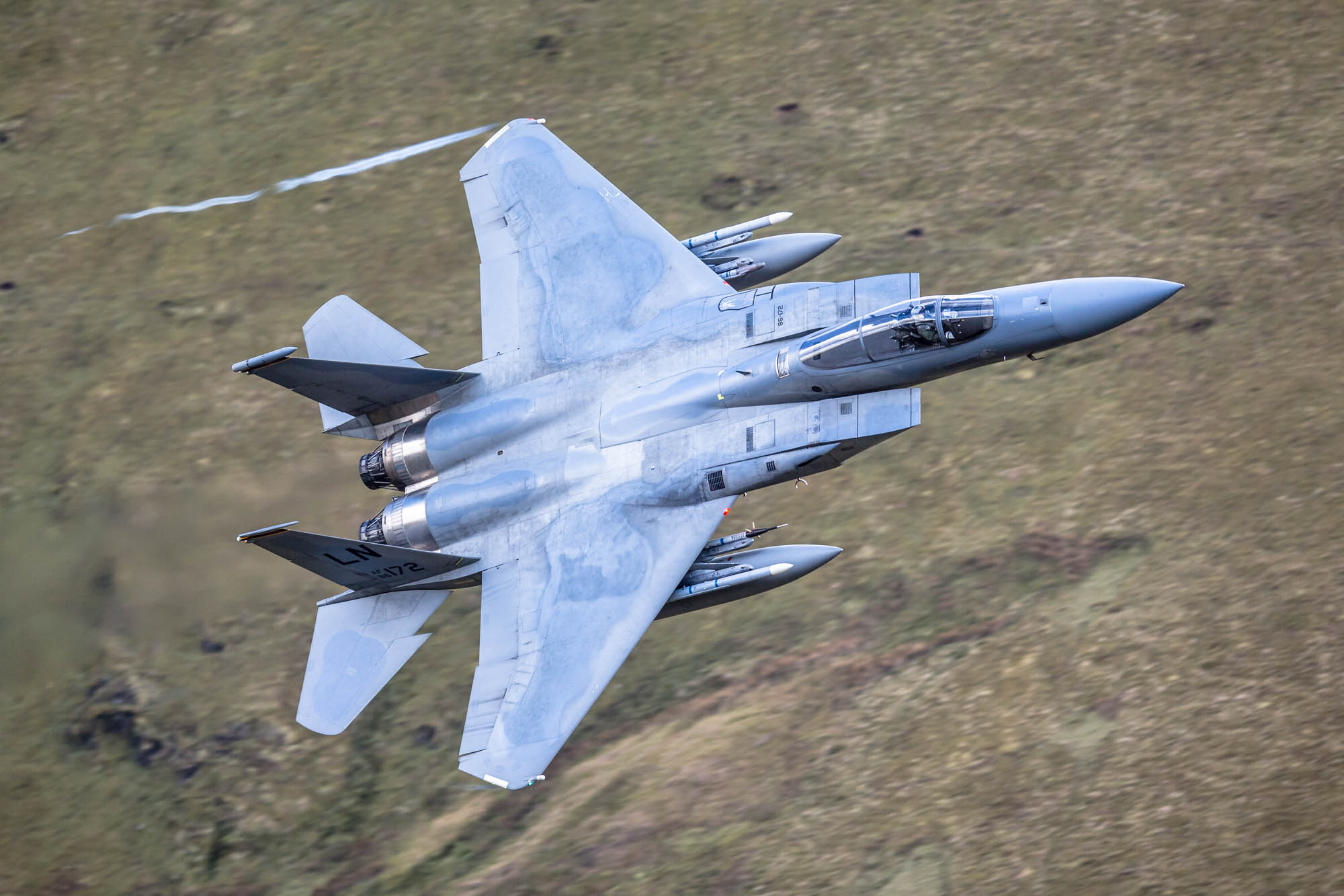 Aviation Photography low level flying