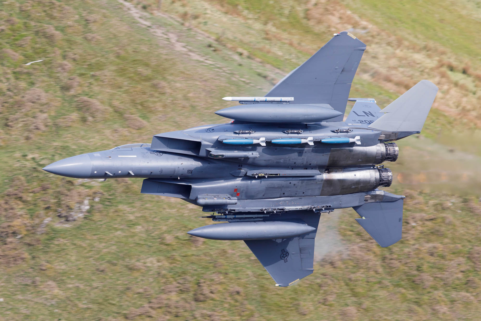 Aviation Photography low level flying