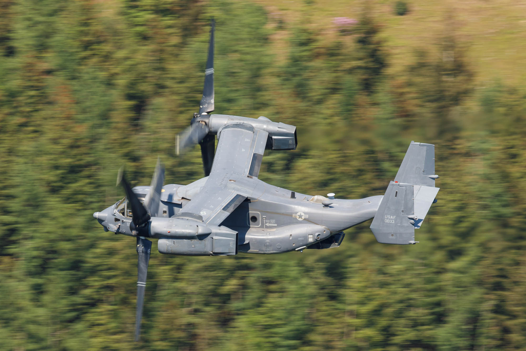 Aviation Photography low level flying