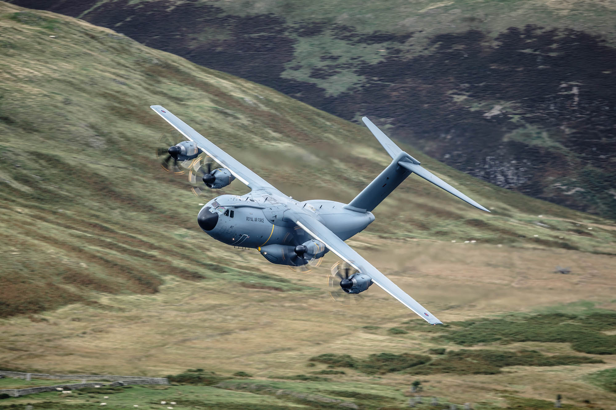 Aviation Photography low level flying