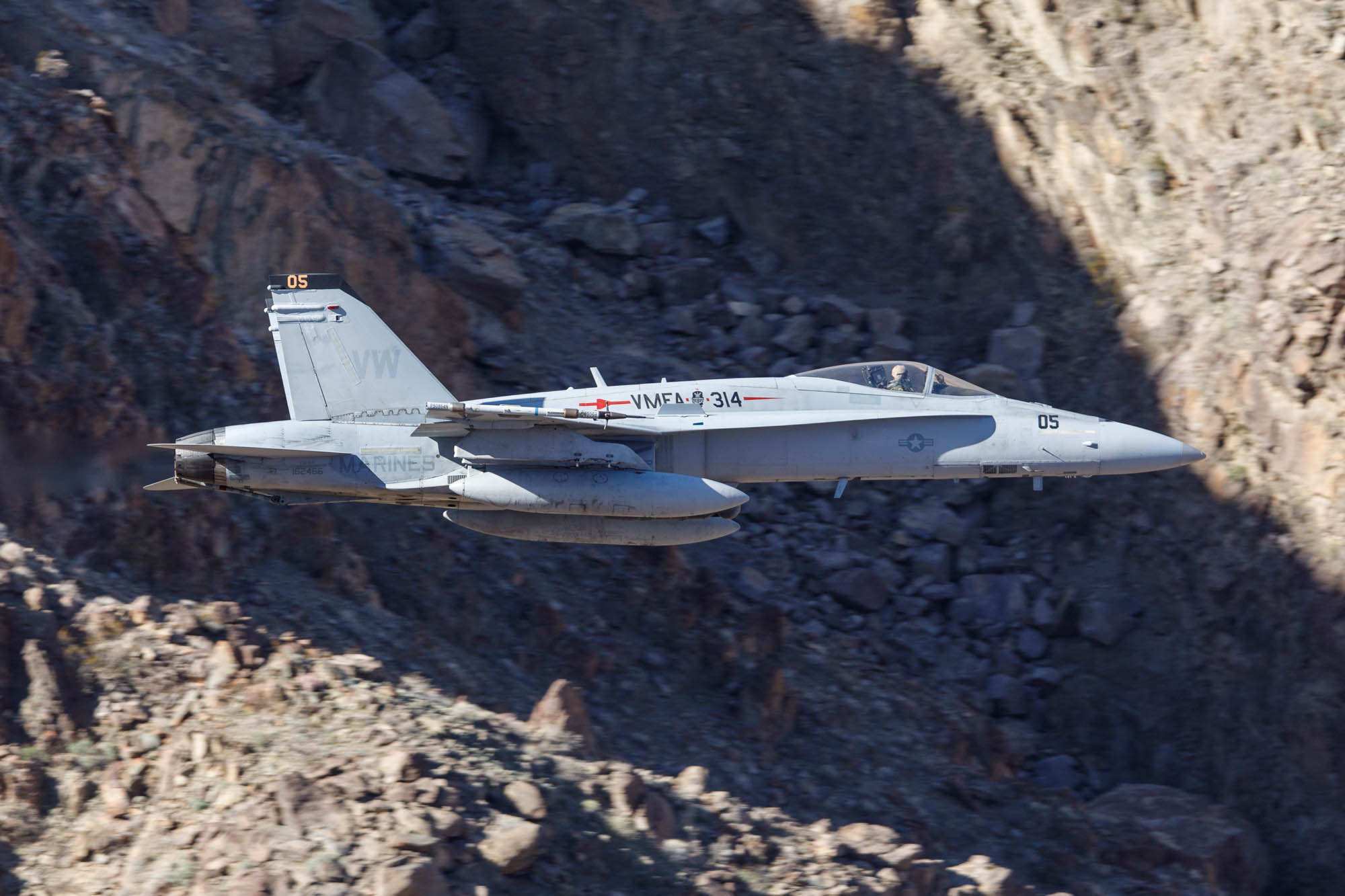 Aviation Photography low level flying