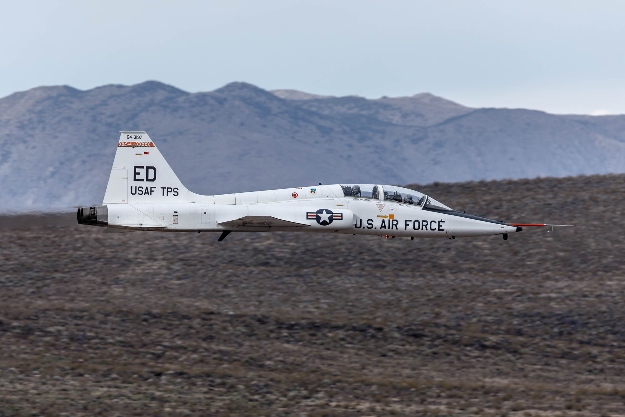 Aviation Photography low level flying