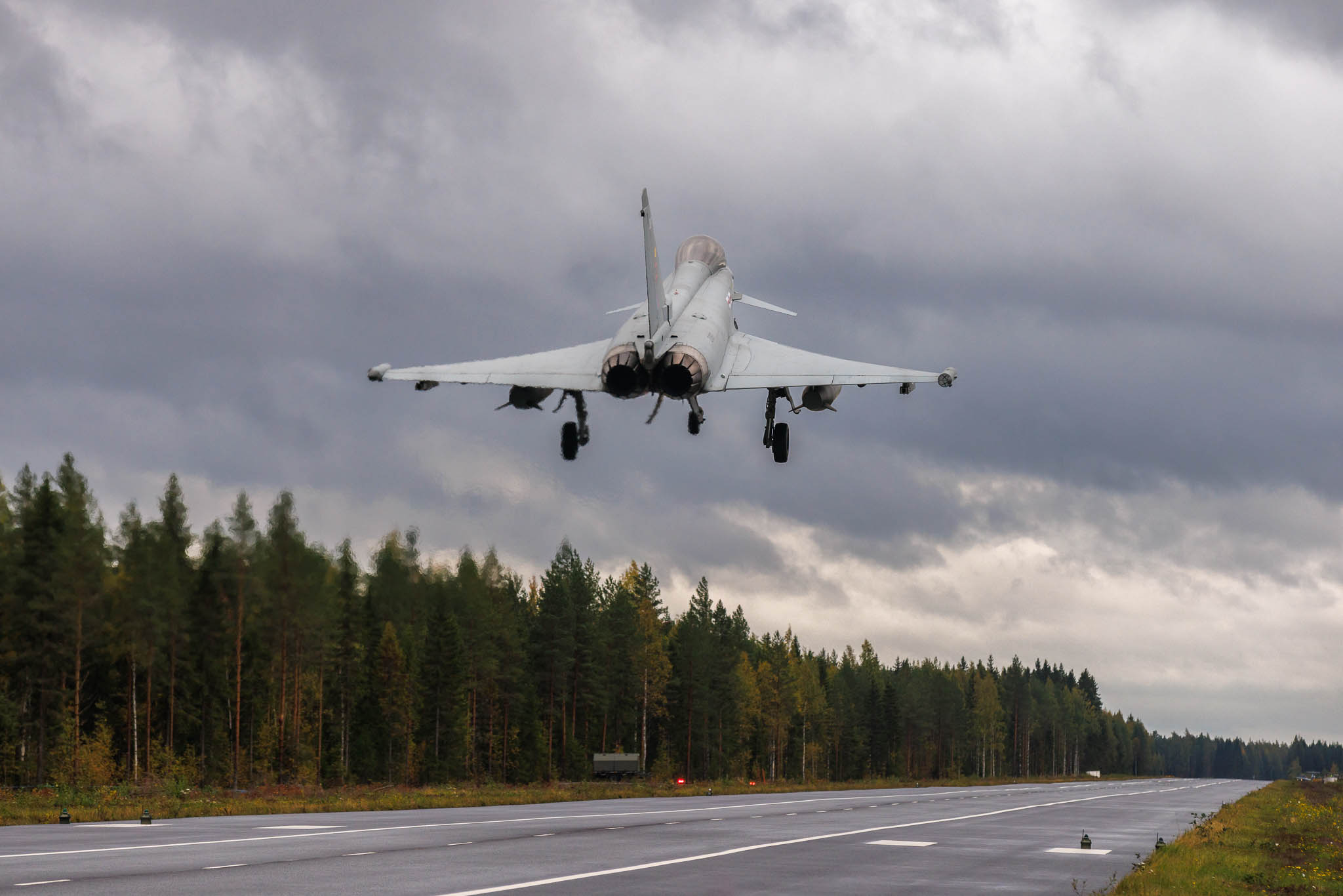 Aviation Photography low level flying