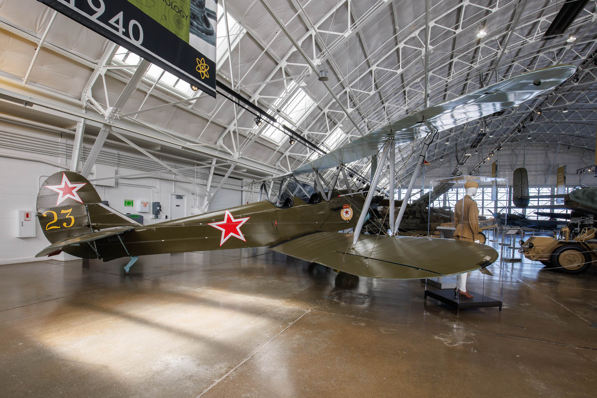 Image 242_5286w10 Flying Heritage Collection