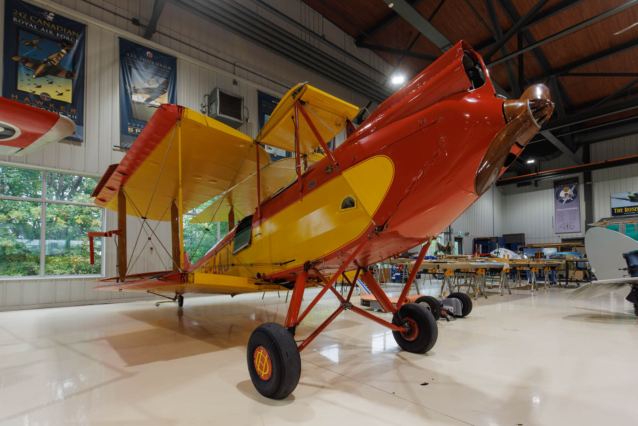 Image 262_8624w10 Vintage Wings of Canada