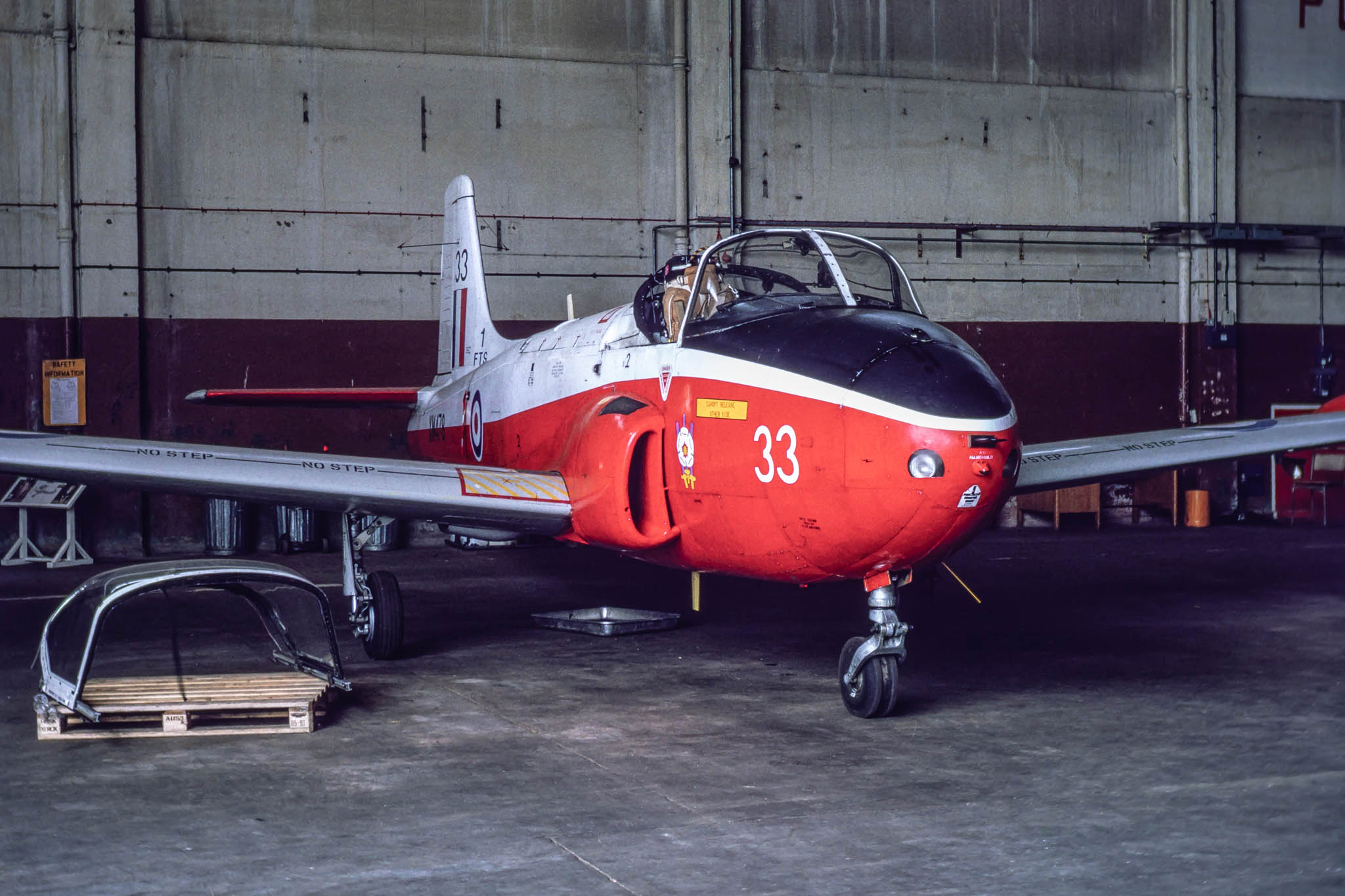 941_0242w8