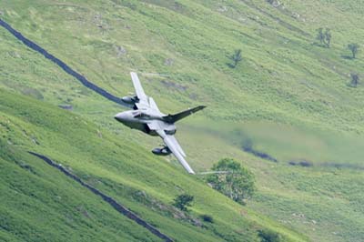 Aviation Photography low level flying