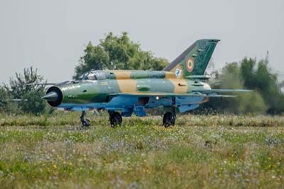 Fortele Aeriene Romne MiG-21