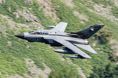 Aviation Photography low level flying