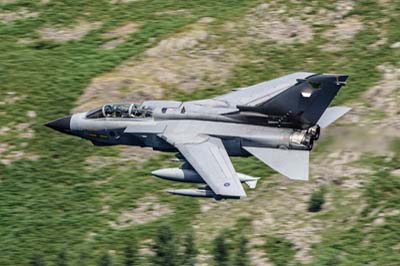 Aviation Photography low level flying