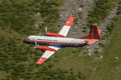 Aviation Photography low level flying