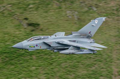 Aviation Photography low level flying