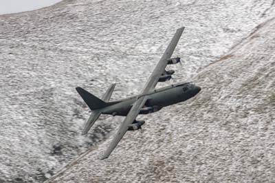 Aviation Photography low level flying