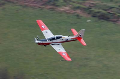 Aviation Photography low level flying