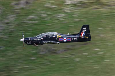 Aviation Photography low level flying