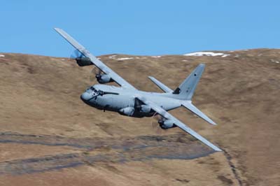 Aviation Photography low level flying