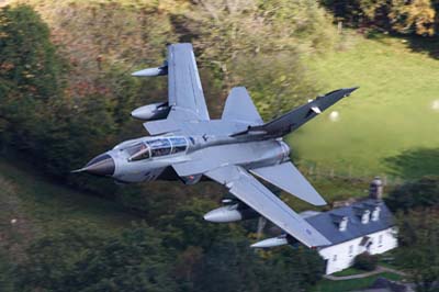 Aviation Photography low level flying