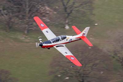 Aviation Photography low level flying