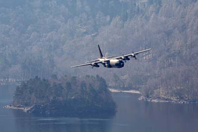 Aviation Photography low level flying