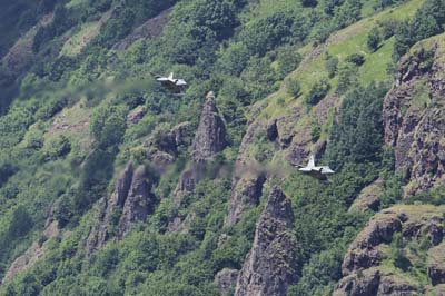 Aviation Photography low level flying