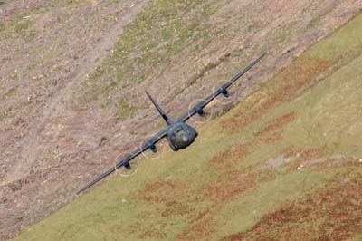 Aviation Photography low level flying