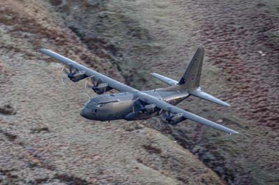 Aviation Photography low level flying