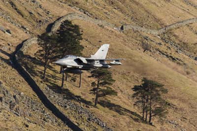 Aviation Photography low level flying