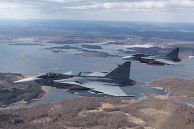 Aviation Photography low level flying