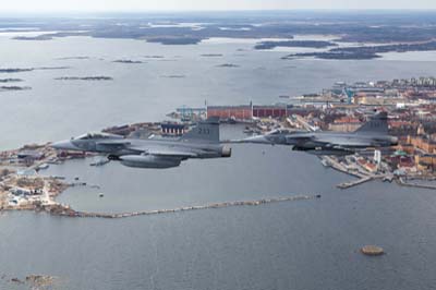 Aviation Photography low level flying