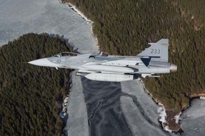 Aviation Photography low level flying