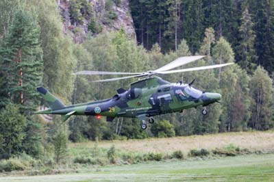Aviation Photography low level flying
