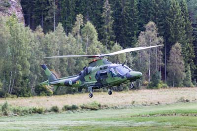 Aviation Photography low level flying