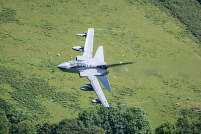 Aviation Photography low level flying