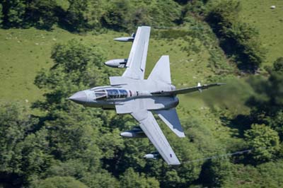 Aviation Photography low level flying