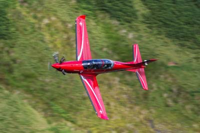 Aviation Photography low level flying