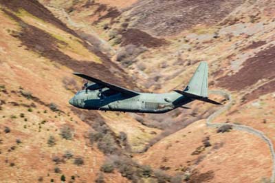 Aviation Photography low level flying