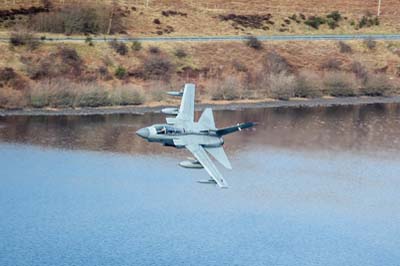 Aviation Photography low level flying