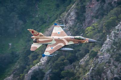 Aviation Photography low level flying