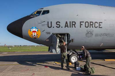 Air to Air Refuelling KC-135 Stratotanker
