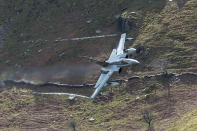 Aviation Photography low level flying