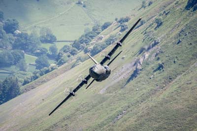 Aviation Photography low level flying