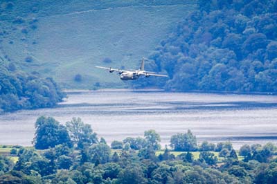 Aviation Photography low level flying