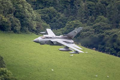 Aviation Photography low level flying