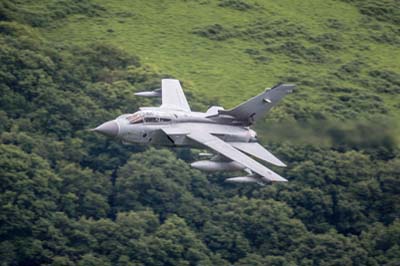 Aviation Photography low level flying