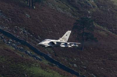 Aviation Photography low level flying