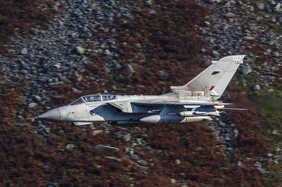 Aviation Photography low level flying