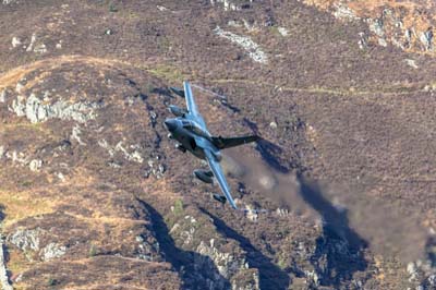 Aviation Photography low level flying