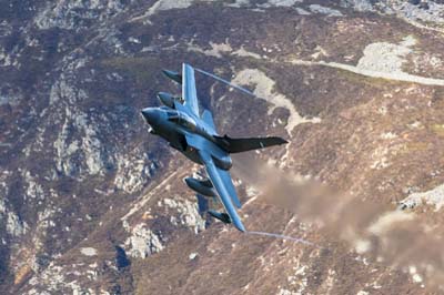 Aviation Photography low level flying